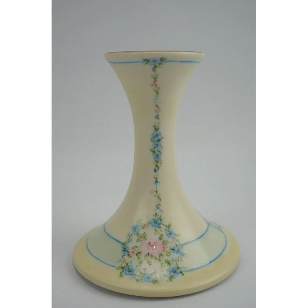 T&V Limoges Tressemanes &‎ Vogt France Candlestick Holder Floral Porcelain EUC